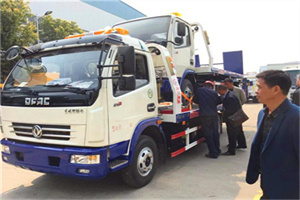 赣榆汽车道路救援拖车价格